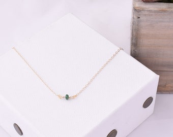 Dainty Emerald Necklace / Simple Emerald Necklace / Delicate Gemstone Necklace / Emerald Jewelry / Layering Necklace / May Birthstone