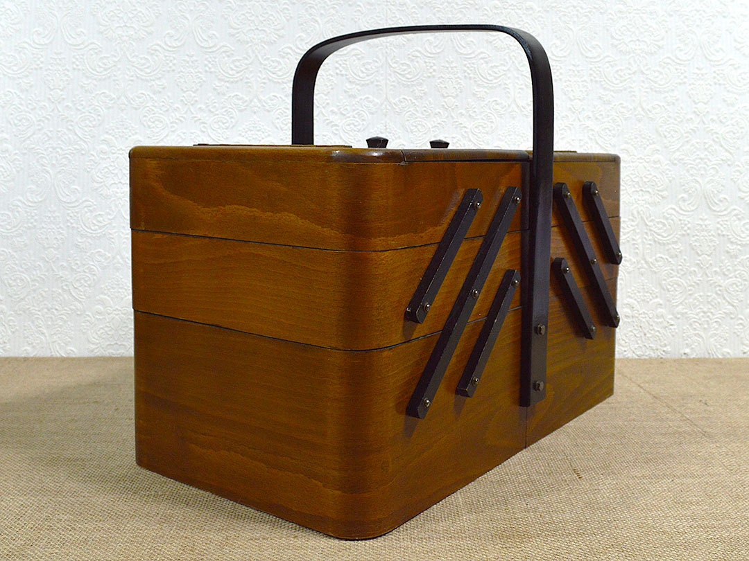 large sewing basket with compartments