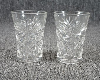 Vintage etched glass tumbler – Etsy