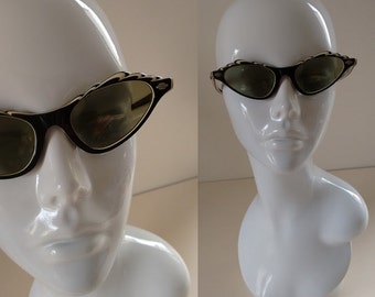 Retro Vintage 1950's 60's Black Cream Cat Eye Sunglasses