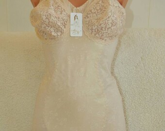 Bridal wedding corset lingerie, plus size corset, vintage lingerie, Body shaper, Plus size lingerie, honeymoon lingerie, handmade lingerie