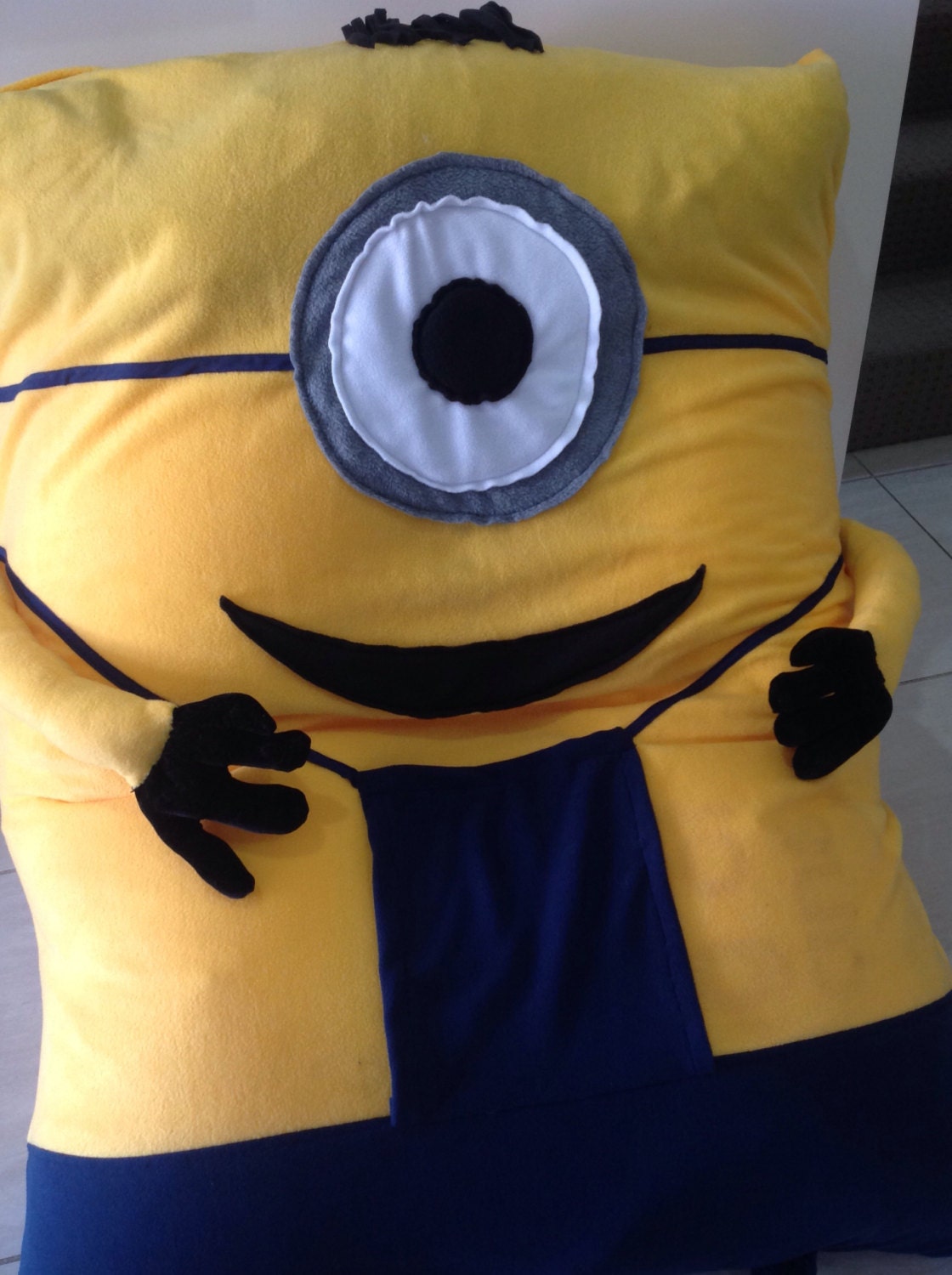 Minion poef. grote minion zitzak met door curvaciousyouclaire