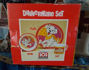 Disney 101 Dalmatian Dinnerware set