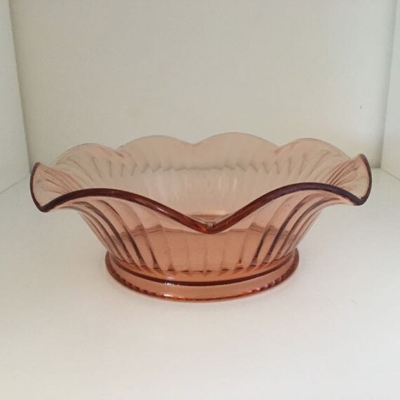 Small Ribbed/Fluted Pink Depression Glass Bowl