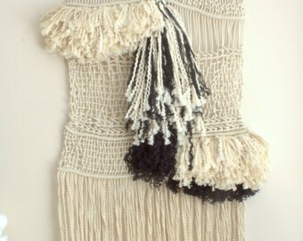 Large macrame wall hanging, large woven wall hanging, handwoven bohomian wall tapestry, tissage mural, macrame wall art, wall tapestries