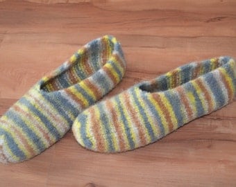 Gr. 43/44: Felt slippers with LaTeX sole