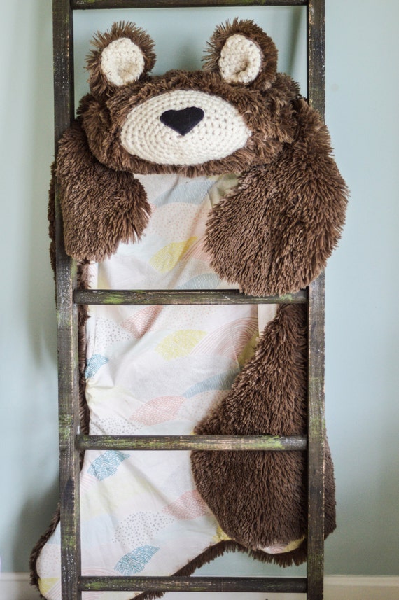 Nursery Rug / Bear Rug / woodland nursery / Baby room decor