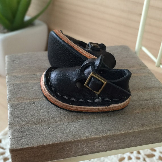 leather dolly shoes