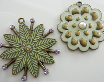 Flower Metal Charm Set (2 pcs)