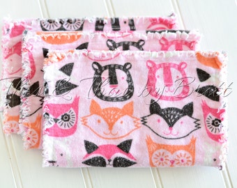 Baby Flannel Burp Cloth // Ragged Edge Burp Cloth // Set of 3 // Pink Forest Animals // Fox Bear Raccoon Owl
