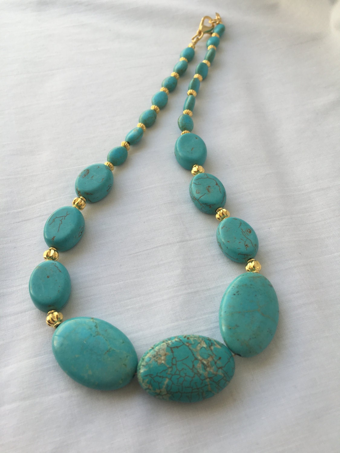 Turquoise Magnesite With Gold Accents Beaded Necklace With