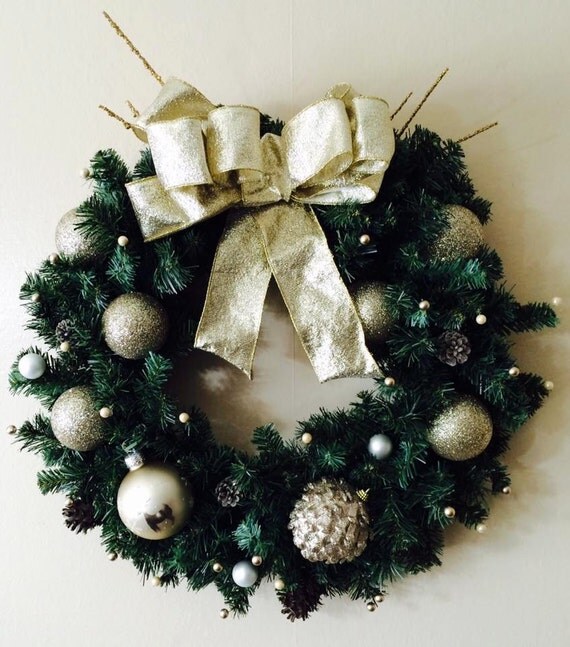 Items similar to Christmas Wreaths on Etsy