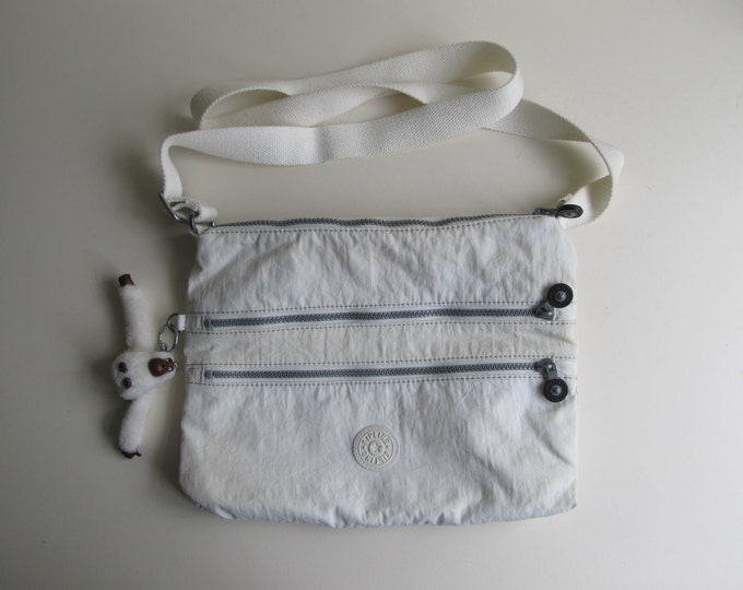 Medium Kipling white crossbody handbag, ladies purse, overnight bag, lightweight travel supplies