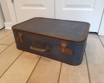 Vintage Suitcase Travel Pet Bed -Medium (Dark Blue)