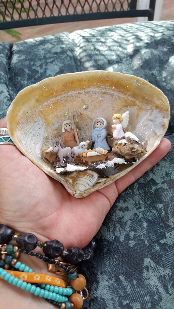 Nativity scene Inside a jersey shore Seashell