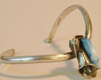 Flower Motif and Blue Stone Sterling Bracelet