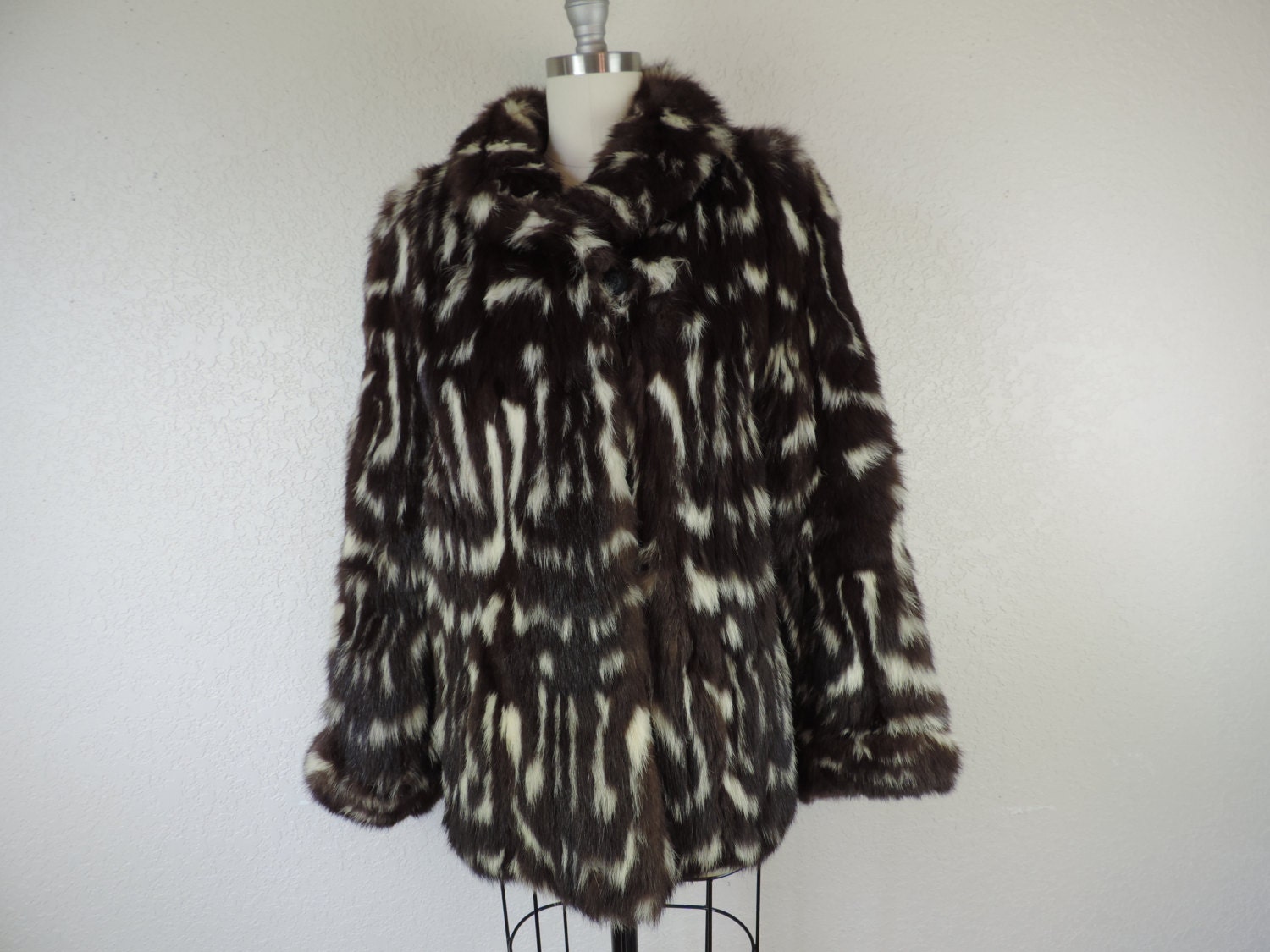 vintage fur coat 1960's skunk black white russian