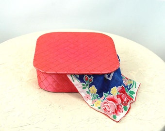 1950s handkerchief box dresser box pink satin quilted box square