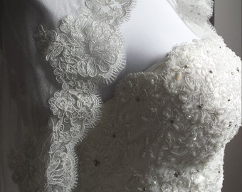 Silk tulle mantilla bridal wedding veil ivory with lace edge