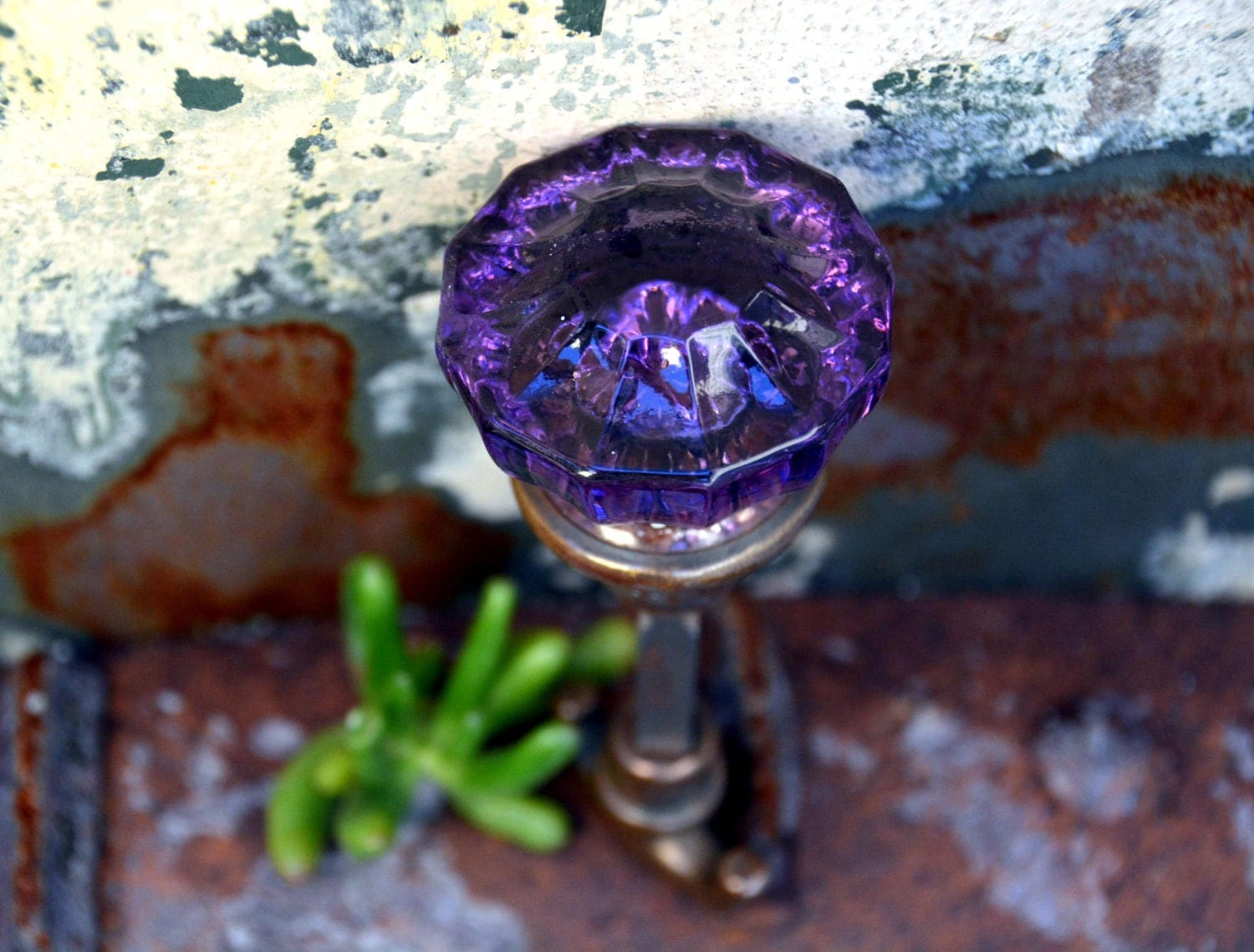 Extra-Dark Purple Victorian Amethyst Manganese Crystal Glass