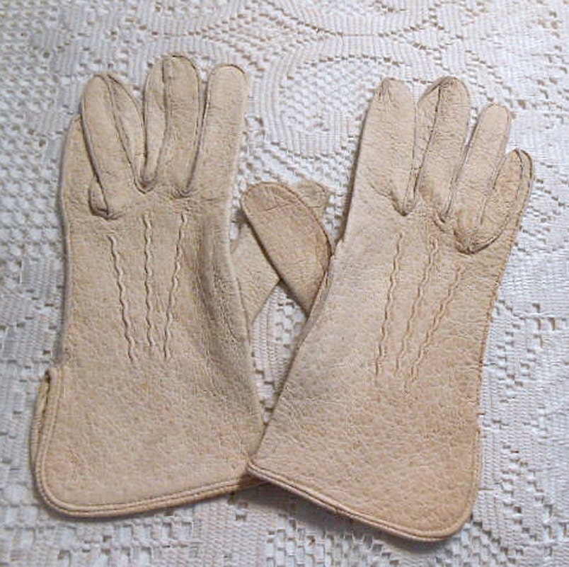 Cream OSTRICH LEATHER GLOVES Wrist Length Style by AzaleaTrail