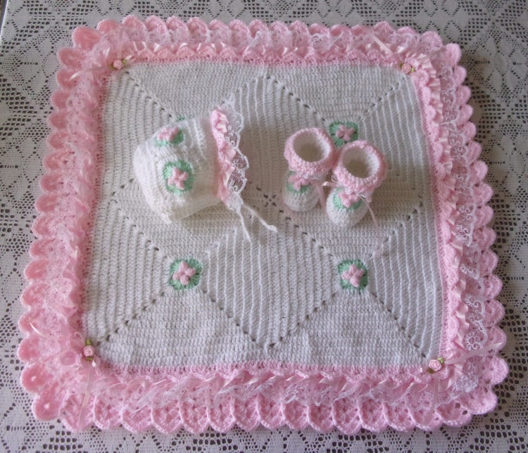 Crochet Baby Girl Frilly Fancy Blanket Set by MADEWITHLOVEBYSUZIEQ