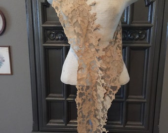 Stunning Antique Lace Sash Collar