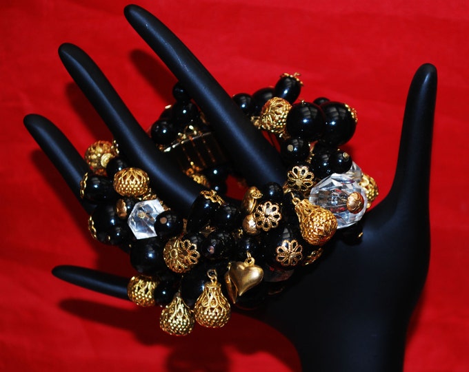 Black Gold Expansion Bracelet cha cha bracelet lucite plastic gold filigree beads mid century