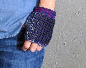 Purple Gloves / Fingerless Gloves / Crochet Glove / Fingerless Mitten