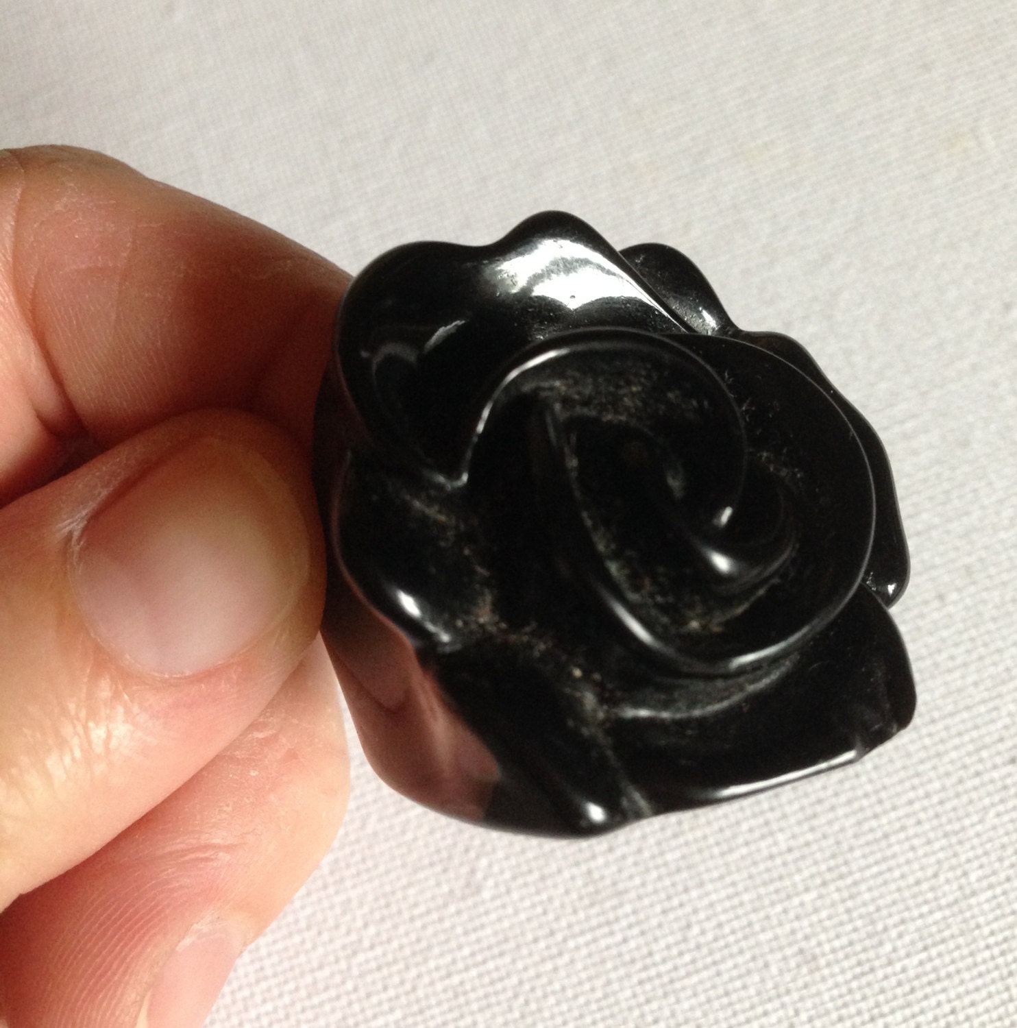 Additional information Big and Chunky Diva Acrylic Rings. click heart to go back to more shopping. Cowgirl is an attitude, really. A pioneer spirit, a special American brand of courage. Funky Flower Acrylic Ring: Black Chunky Resin Rose Ring. Oversized Black carved rose ring. Size 9 Smooth design effect Set on slim graduated band Color: Black.