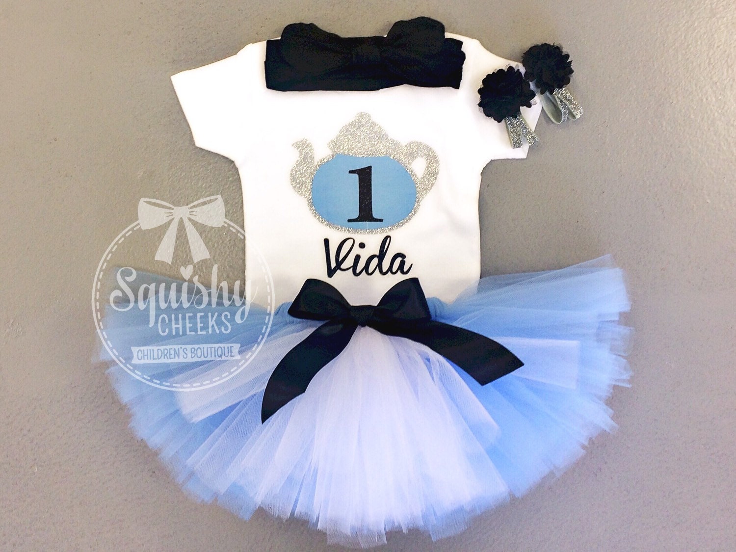 alice in wonderland 1st birthday outfit