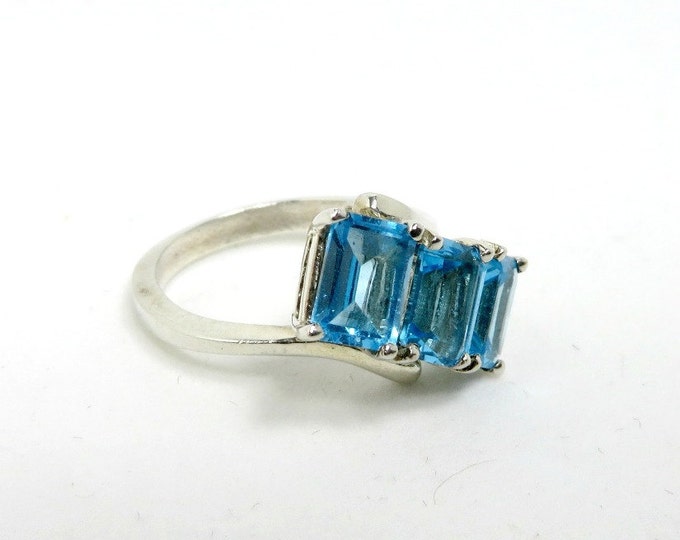 Blue Topaz Multistone Ring, Vintage Sterling Silver Blue Gemstone Ring, Size 6