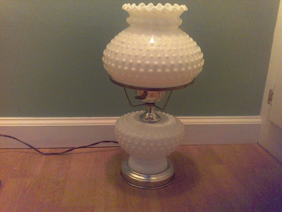 Vintage Fenton Lamp 120