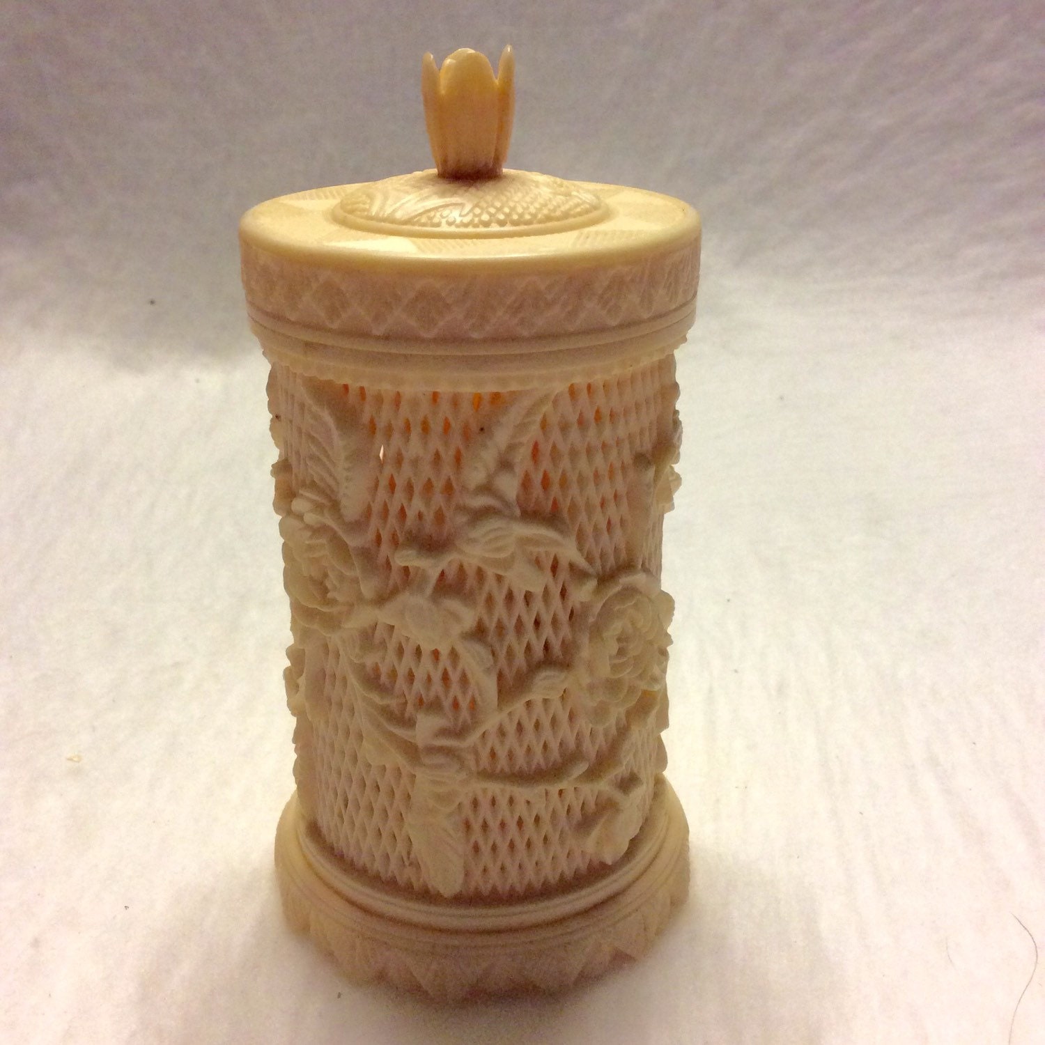 Vintage 1950's horderves appetizer forks in filigree ivory