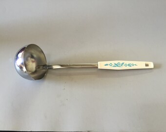 VINTAGE CORNING WARE Ladle,Cornflower Blue Ladle,vintage soup ladle,blue and white Corning Ware, Vintage kitchenware,Vintage housewares
