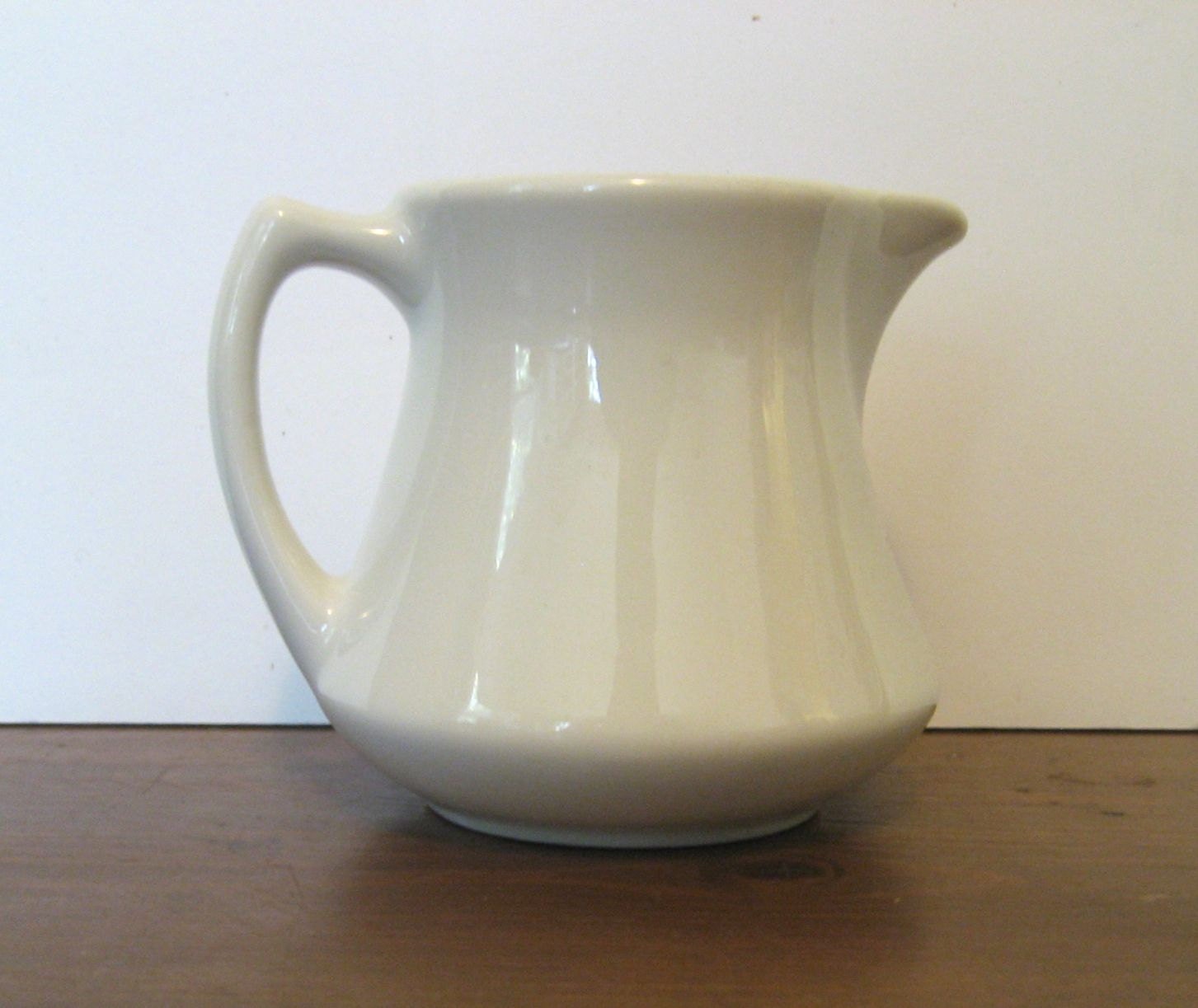 SALE was 9 vintage restaurant ware Walker China creamer