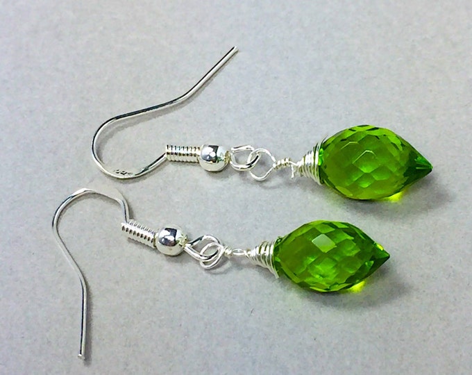 Lime green peridot quartz earrings, Sterling silver green Quartz earrings, wire wrapping green Quartz earrings