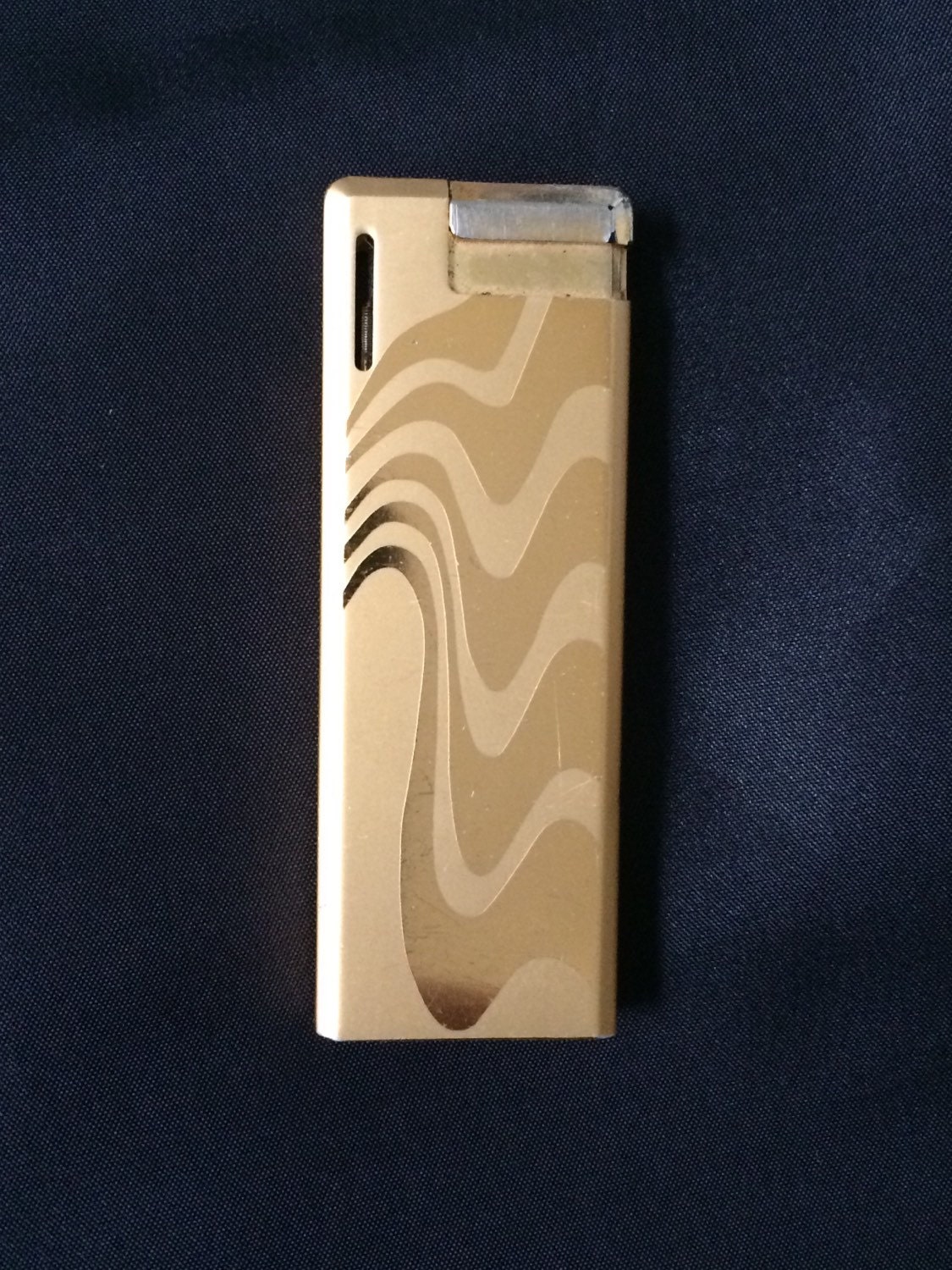 Vintage WIN 5100 Japan Gold Cigarette Lighter