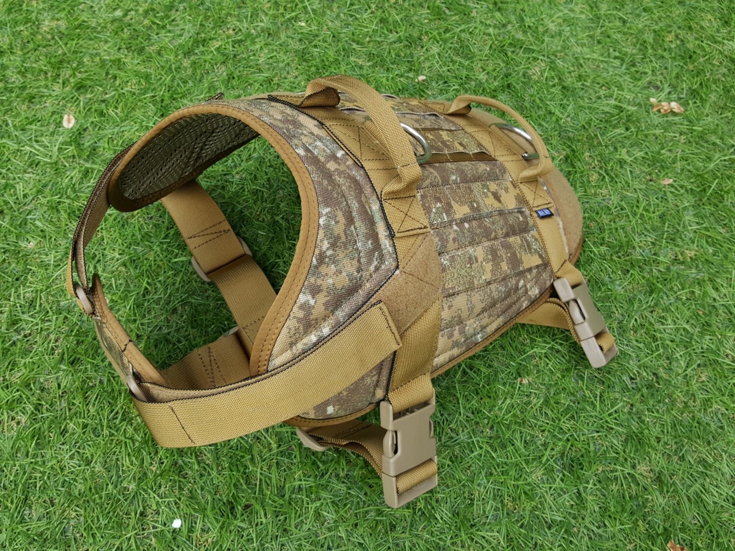 Tactical Military Cargo dog vest Camo PenCott Badlands Molle