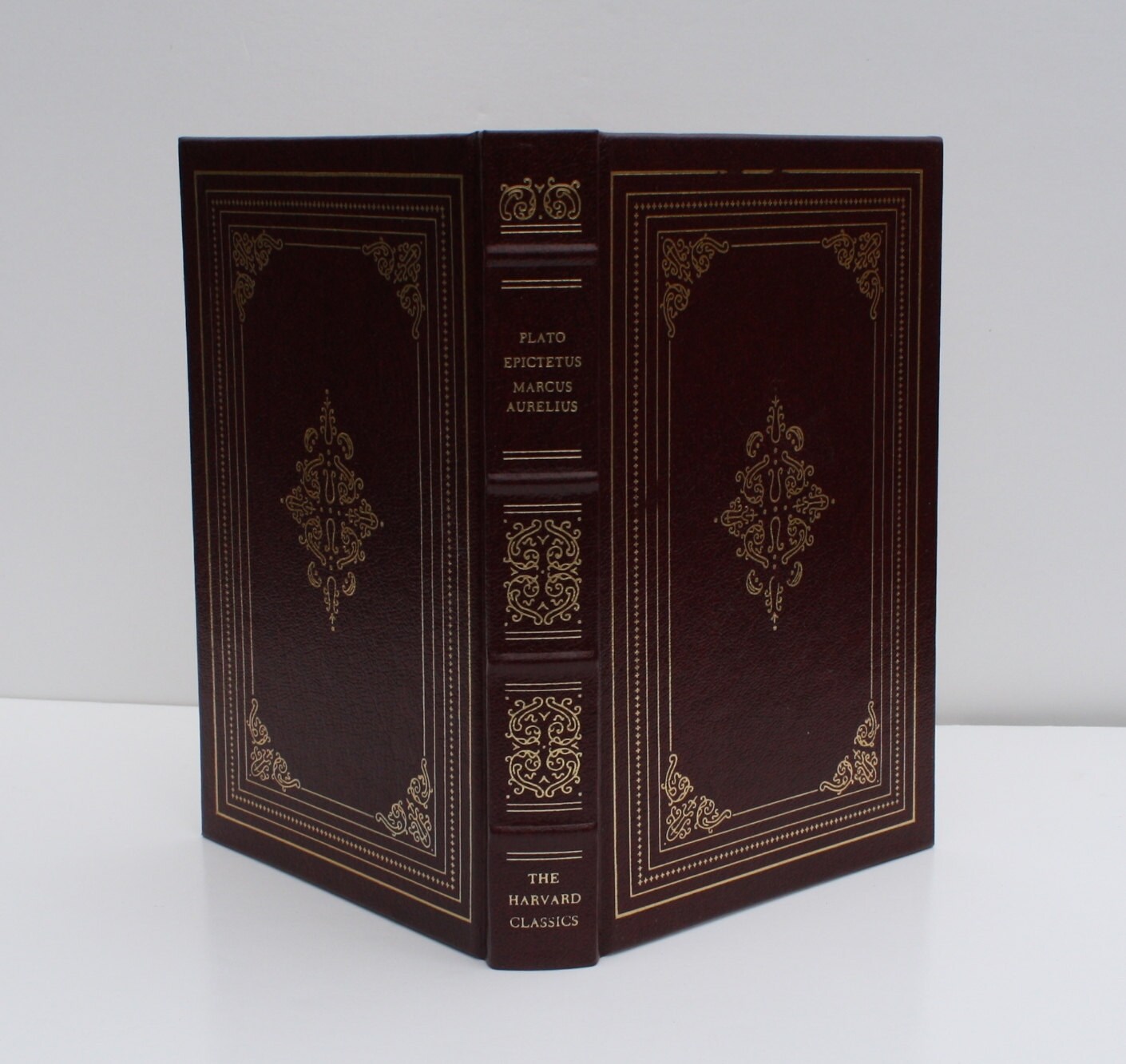 an analysis of platos apology and crito Socrates of athens: euthyphro, socrates' defense, crito, and the death scene from burnet's commentary, in plato: euthyphro, apology of socrates, crito (clarendon. an analysis of platos apology and crito Socrates of athens: euthyphro, socrates' defense, crito, and the death scene from burnet's commentary, in plato: euthyphro, apology of socrates, crito (clarendon.