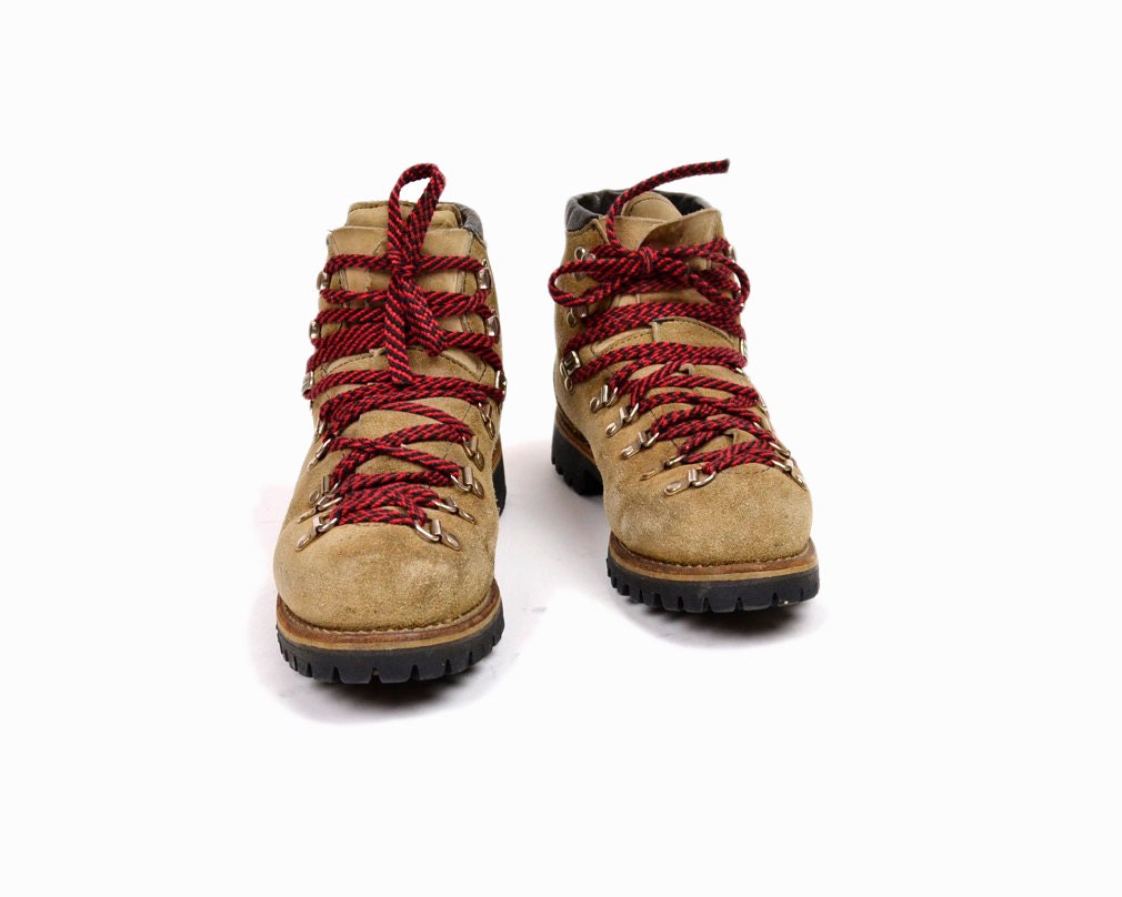 Vintage Leather Hiking Boots with Red Lace / Waffle Stompers