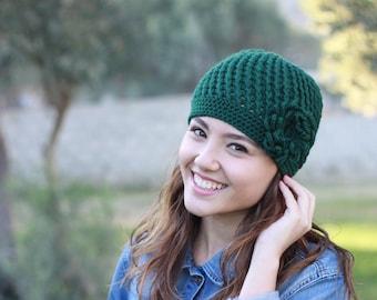 Emerald green Crochet Beanie women, Beanie hat, Women crochet beanie with flower, Beanie for women, Crochet hat for women