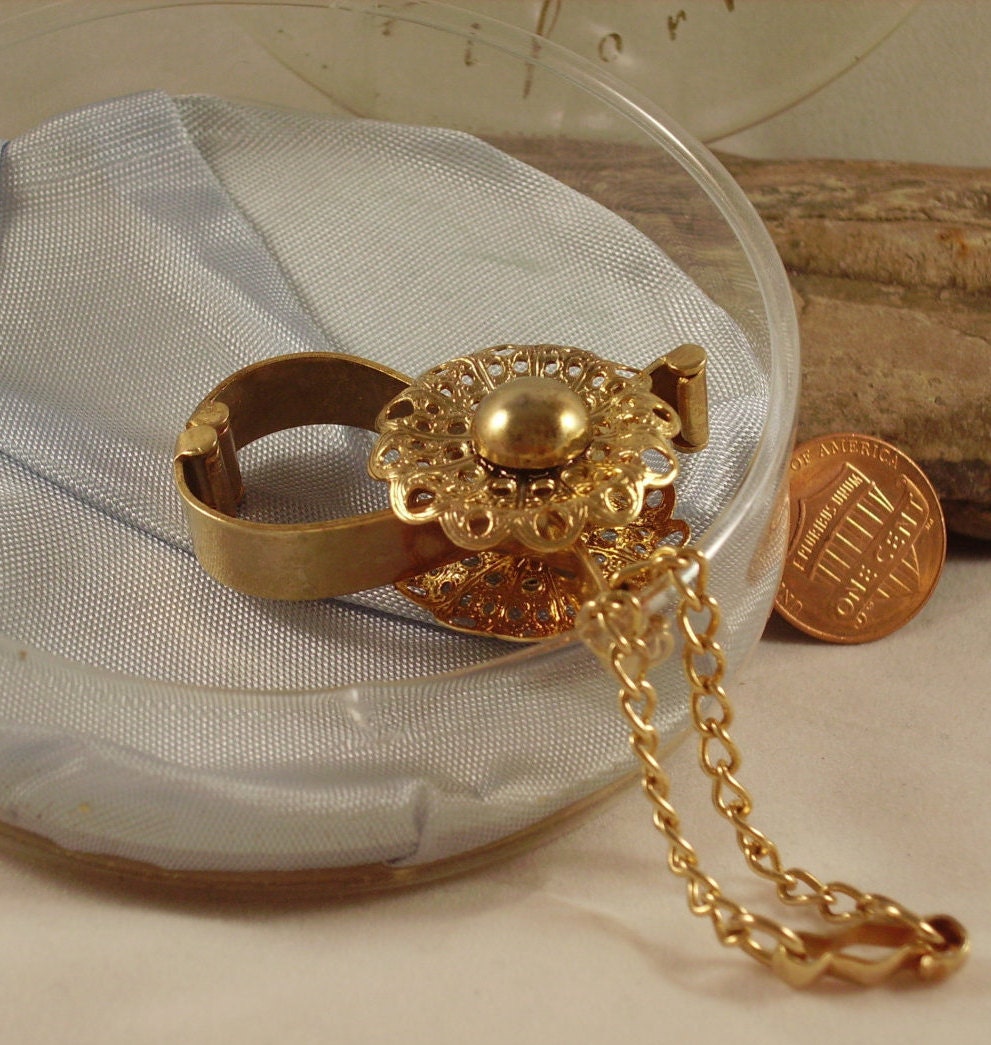 Glove Holder by Handiform Fifth Avenue 14k Gold Plated ca