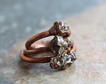 Meteorite Ring Electroformed Copper Ring Unisex Ring Outer Space Geekery Collector Gift Space Rock Ring Astronomy Gift Delicate Ring
