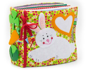 Children's Quiet Book, Busy Book, Eco friendly, soft book, educational - 12 pages (1-4 year) -  MiniMom's - 