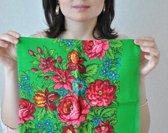 FREE SHIPPING Vintage Wool shawl Folk floral scarf Babushka shawl Russian shawl Chale russe Wool scarf Vintage shawl Scaf Shawl Folk floral