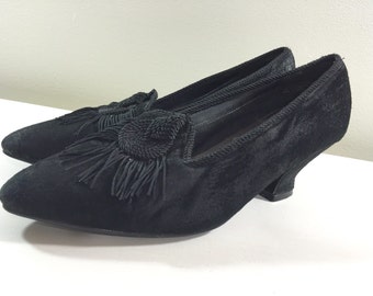 Black Suede Leather Pointed Tasseled Retro Victorian Style Pumps by Leather Collection Ladies size 8