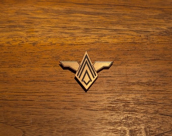 Battlestar Galactica Senior Pilot Qualification Wings Magnet Starbuck Apollo Boomer Adama Cosplay Cylon Twleve Colonies Caprica Pegasus Pip