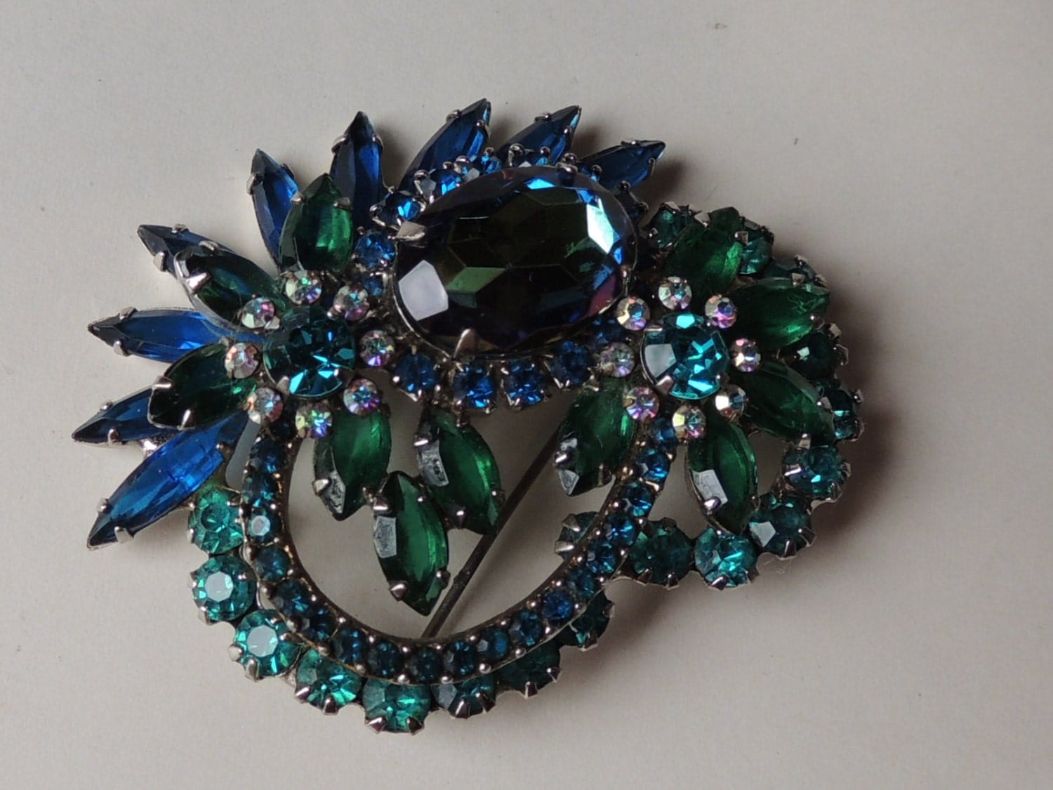 Vintage Jewelry Juliana Brooch teal blue emeral green AB