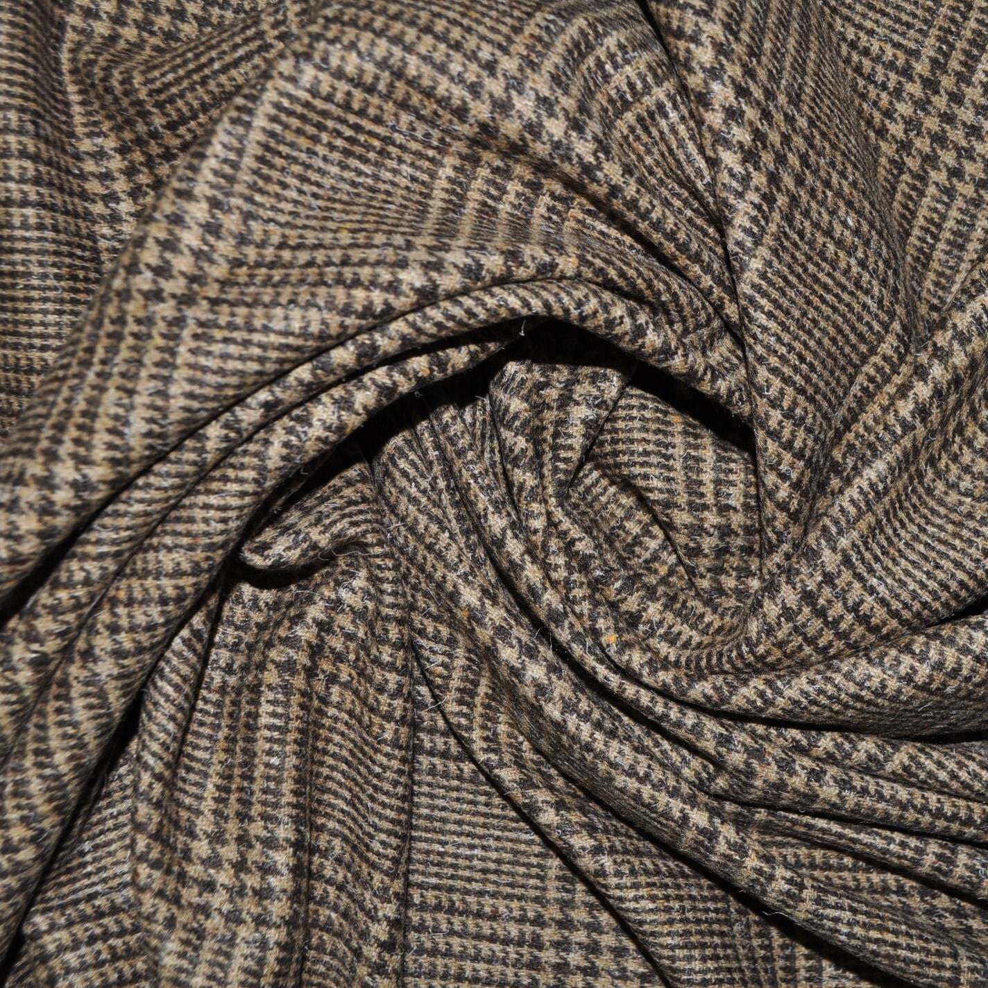 Sale! Pure wool Prince de Galles fabric. Made in Italy. The price is